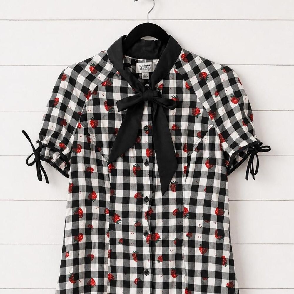Unique-vintage Women's multi Blouse